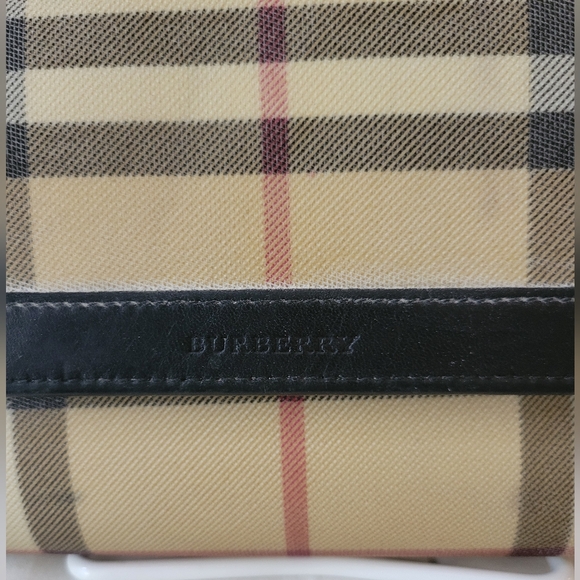 Burberry Snap Bifold wallet - Picture 2 of 16